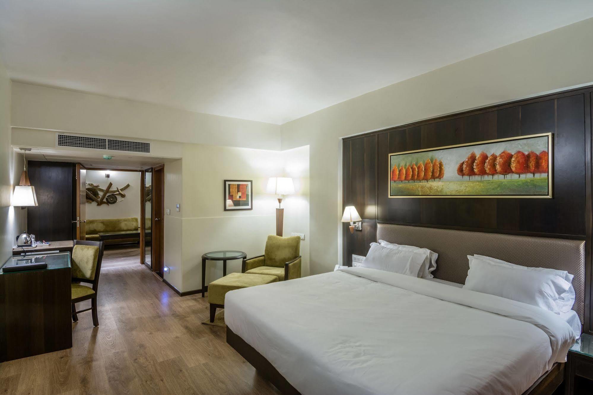 The President-A Boutique Hotel Ahmadábád Pokoj fotografie