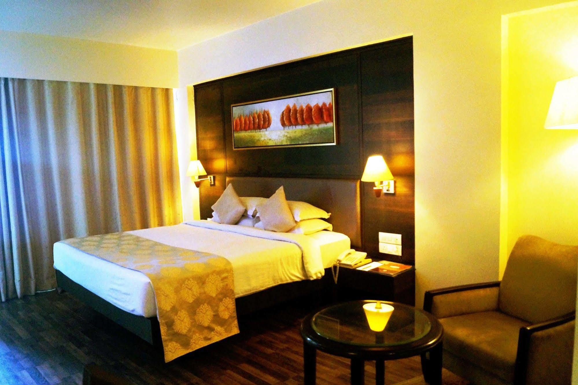 The President-A Boutique Hotel Ahmadábád Exteriér fotografie